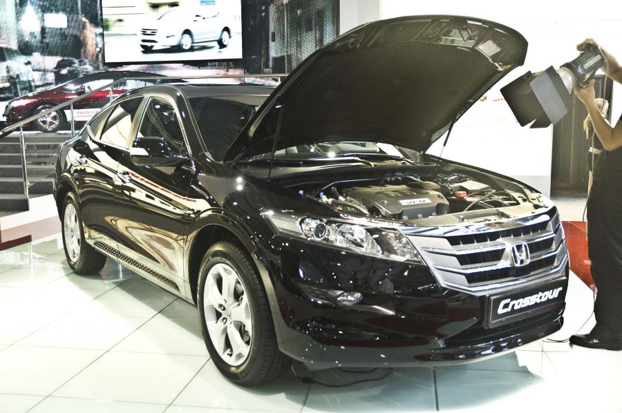  Honda Accord Crosstour 2010 года  (фото 19 из 260)